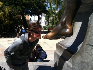 Kissing the foot of Magellan for good luck (per our friend Villa)