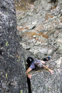 Dillon crack sequence pic #3